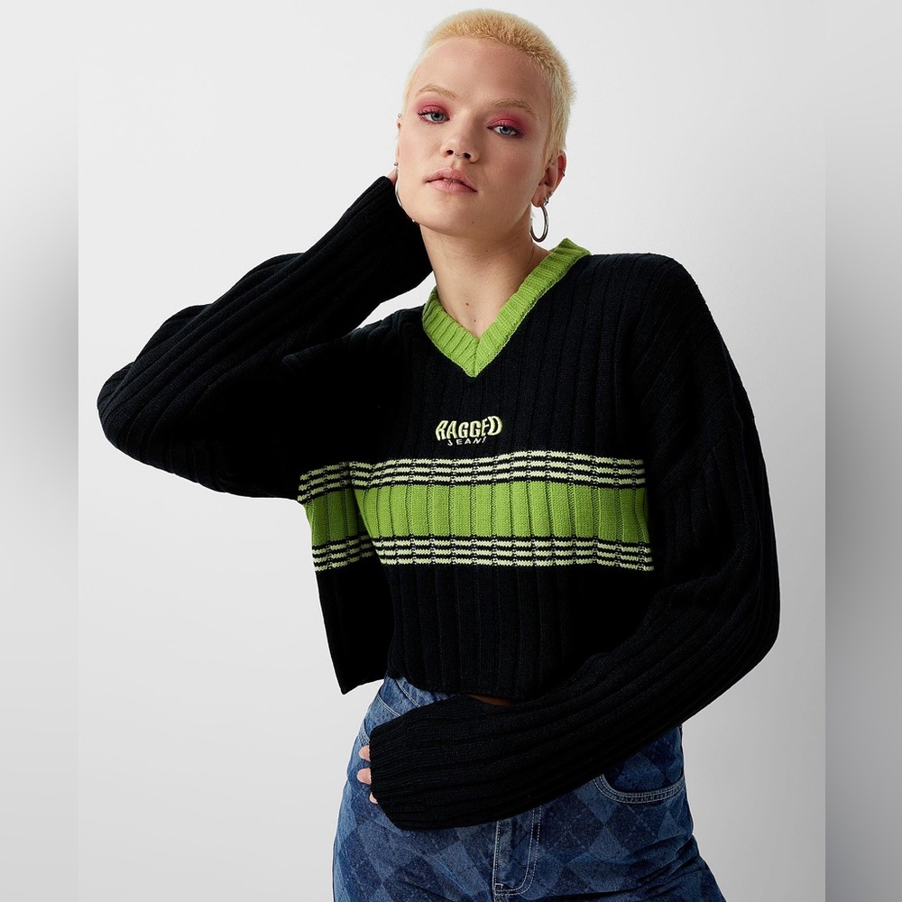 RAGGED Cropped Women's Sweater